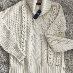 Abercrombie & Fitch Ivory Cable Knit Turtleneck Sweater